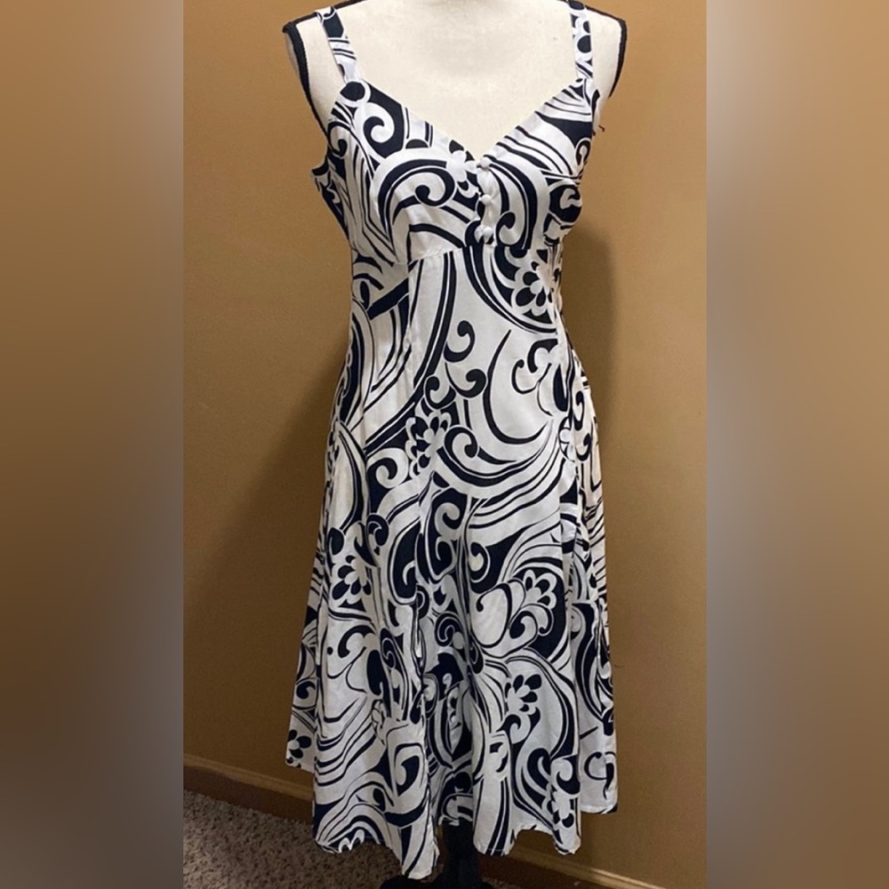 Fit and flare black & white cotton dress